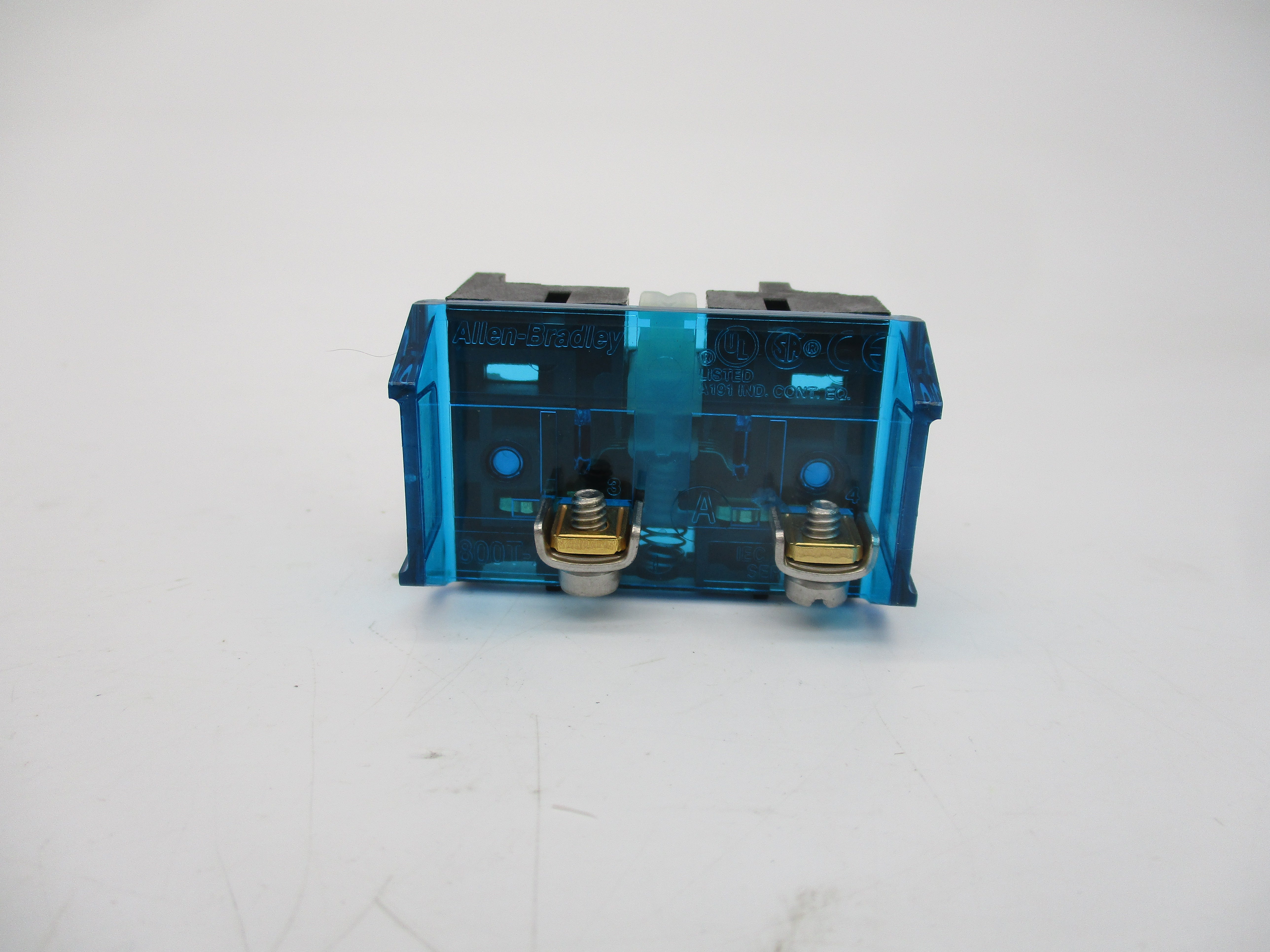 ALLEN BRADLEY 800T-XD1V SER. D 300VAC 2.5A (WH) NSMP
