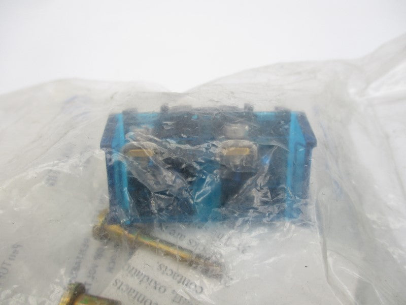 ALLEN BRADLEY 800T-XD1V SER. D 300VAC 2.5A NSMP