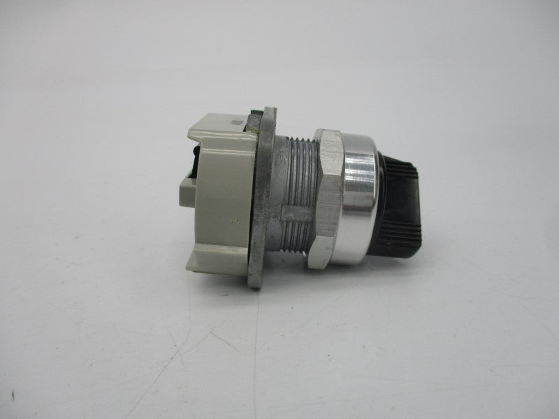 ALLEN BRADLEY 800T-HA2 SER. T (WH) NSMP