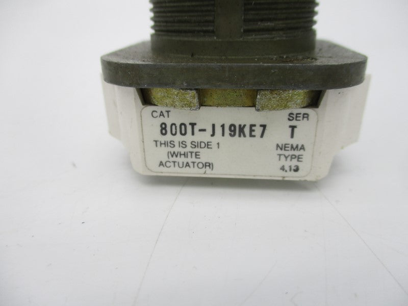 ALLEN BRADLEY 800T-J19KE7 SER. T (BK/YL) NSMP