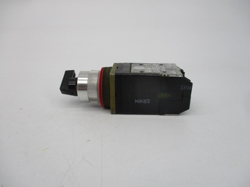ALLEN BRADLEY 800MR-NH2QBS SER. C  300VAC (BK/YL) NSMP
