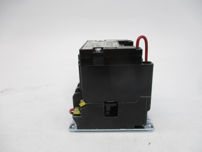 SQUARE D 8502SBO2S SER. A 110/120V (AS PICTURED) NSNP