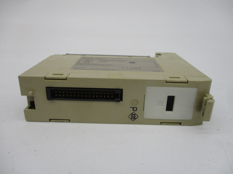 OMRON C200H-0C221 250VAC 8A (AS PICTURED) UNMP
