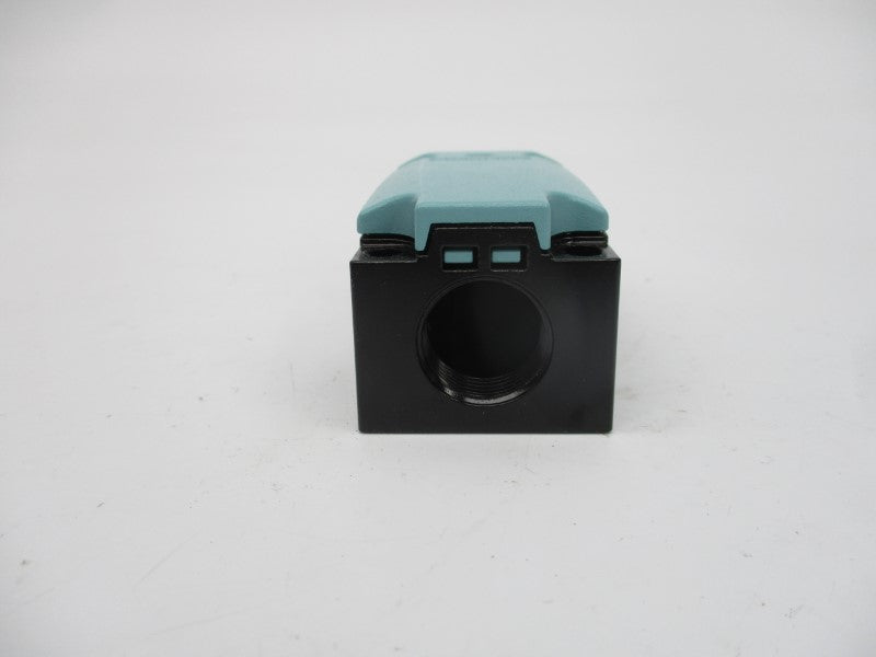 SIEMENS 3SE5112-0CB01 240V 6A NSNP