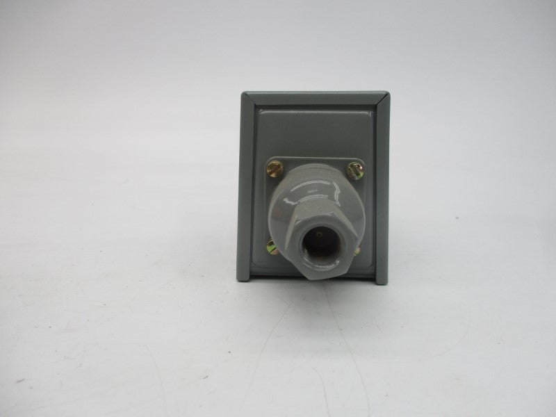 ALLEN BRADLEY 836-C6A SER. A 24-600VAC 100PSI (BR/WH) NSMP