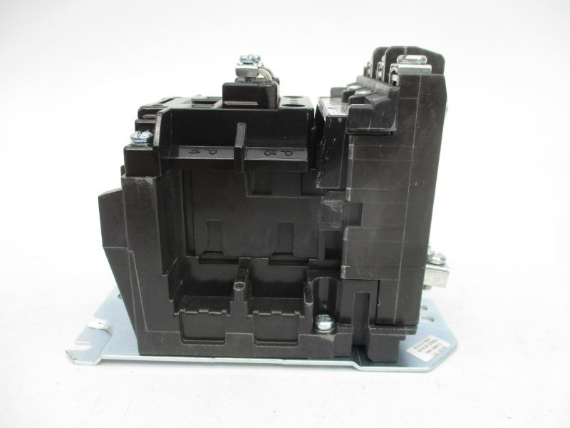 ALLEN BRADLEY 500L BOD93 SER. B 110/115-120V 30A (BR/WH) NSMP