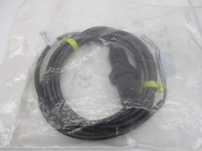 ALLEN BRADLEY 872CP-M5NP18-E2 SER. A 10-30VDC NSMP