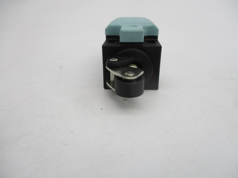 SIEMENS 3SE5232-0HE10 240V 6A (BR) NSMP