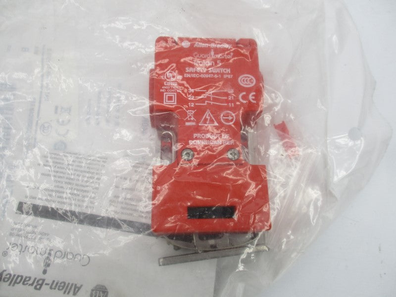 ALLEN BRADLEY 440K-T11090 SER. B NSMP