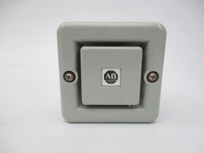 ALLEN BRADLEY 855H-BD30BD SER. A 10-30VDC (BR/WH) NSMP