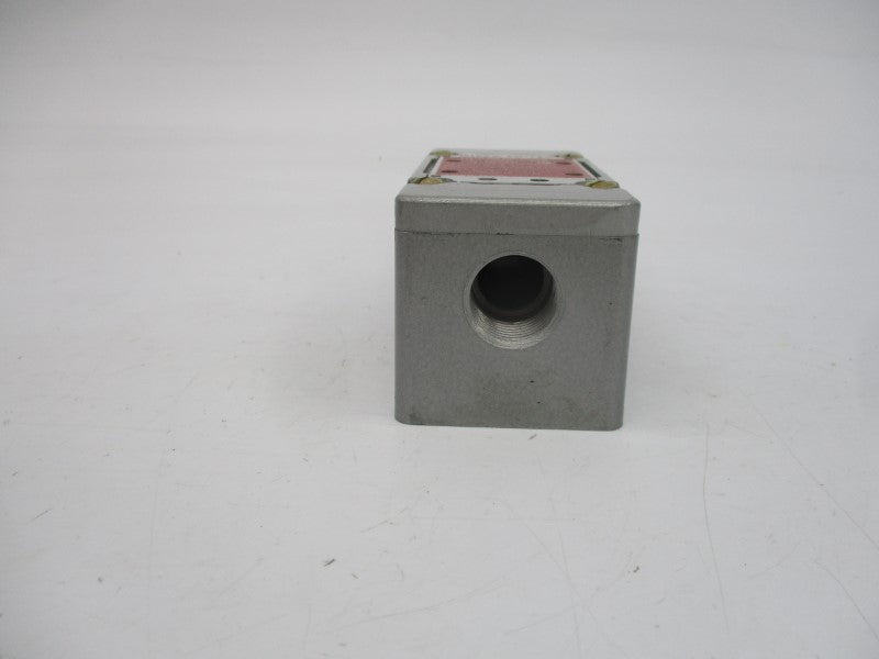 MICRO SWITCH 102ML1-E1 480VAC 10A NSMP