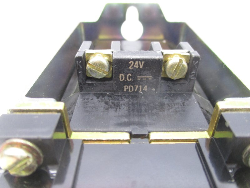 ALLEN BRADLEY 700DC-P200Z24 SER. A 24VDC (GOLD) (BR/WH) NSMP