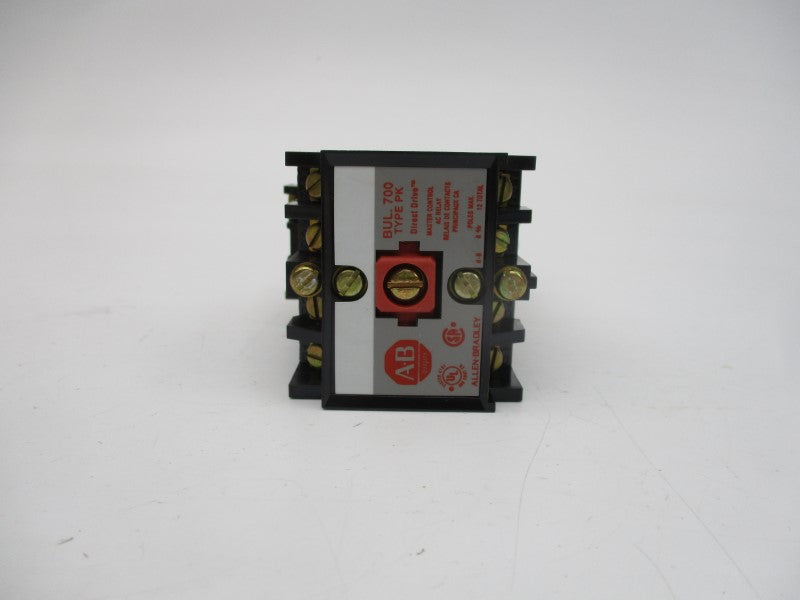 ALLEN BRADLEY 700-PK800A1 SER. B 110/115-120V (WH) NSMP