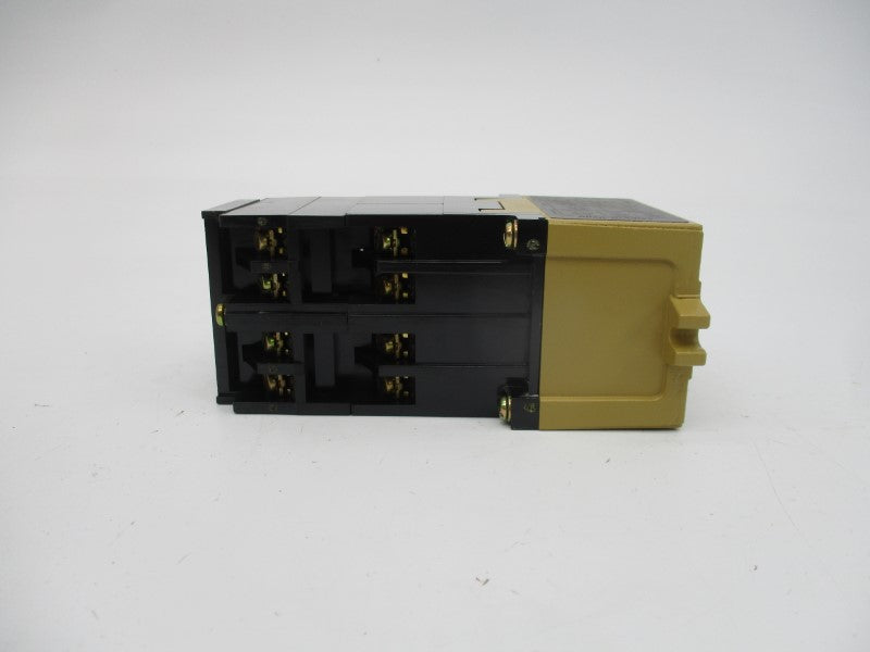 ALLEN BRADLEY 700-PK800A1 SER. B 110/115-120V (WH) NSMP