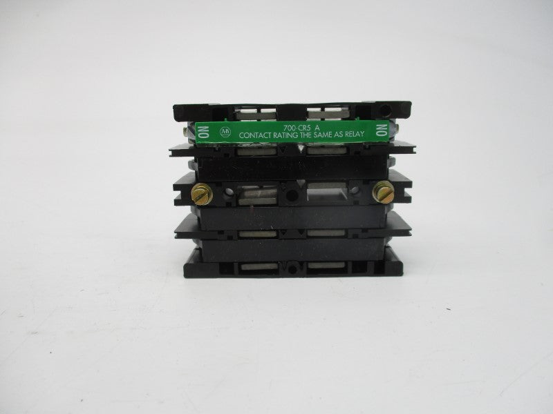 ALLEN BRADLEY 700-RA10 SER. A (GY/BL) NSMP