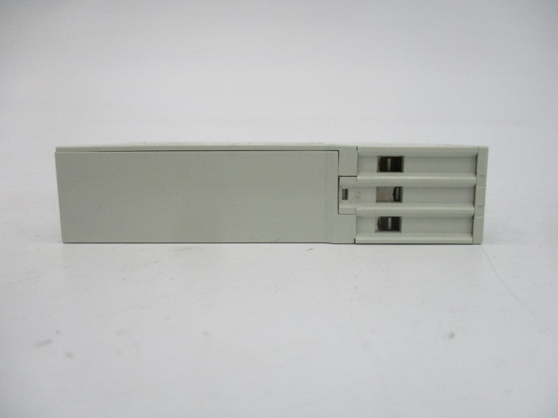 ALLEN BRADLEY 700-FSB3HU23 SER. B 24-240VAC 1.5-30M (WH) NSMP