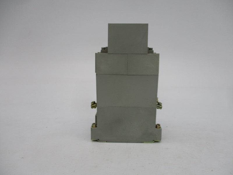 ALLEN BRADLEY 700-RT11P110A1 SER. B 110/120VAC 0.05-2S NSNP