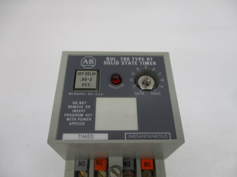 ALLEN BRADLEY 700-RT11P110A1 SER. B 110/120VAC 0.05-2S NSNP