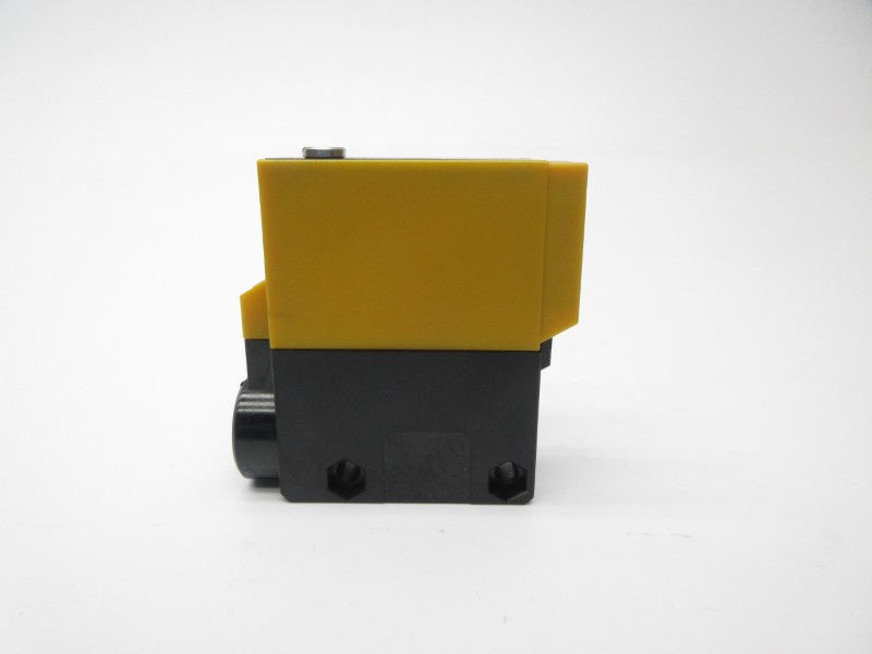 OMRON E3A2-10DM4 NSNP