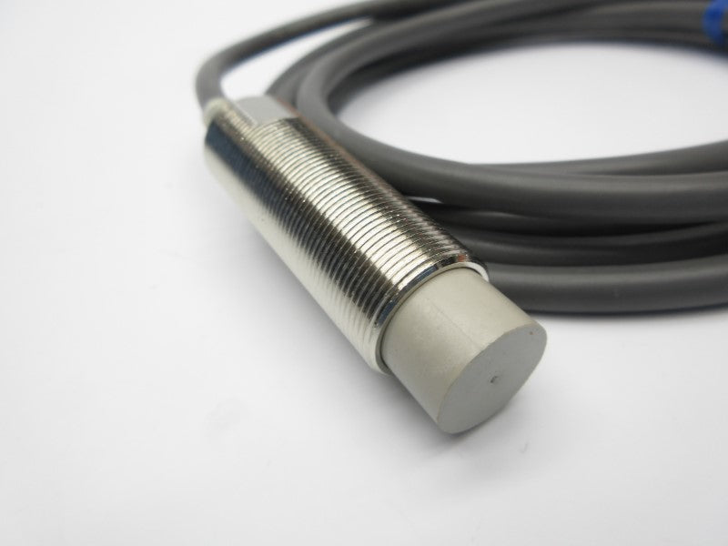 OMRON E2E2-X10MB1 12-24VDC NSNP
