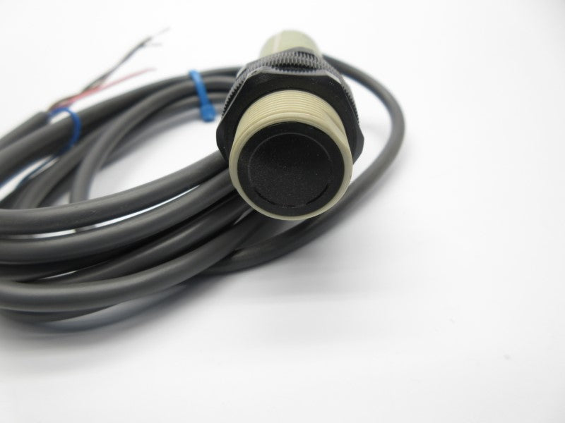 OMRON E3F2-DS10C4 10-30VDC NSNP