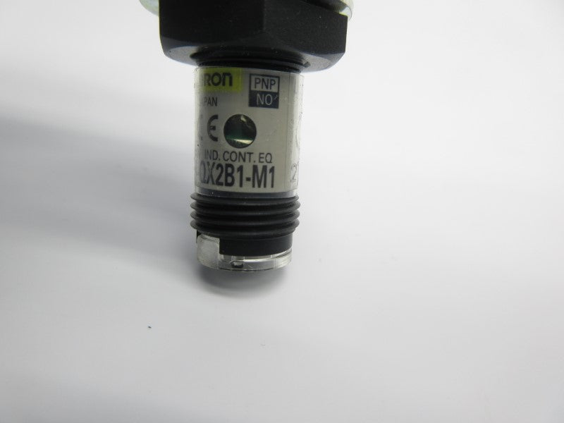 OMRON E2FM-QX2B1-M1 12-24VDC NSNP