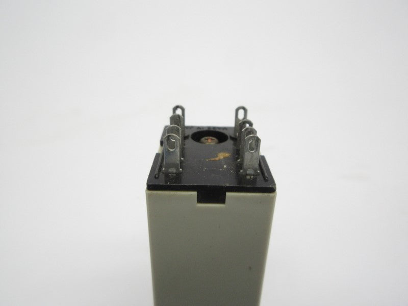 OMRON H3Y-2 110VAC 5A 0-10S UNMP