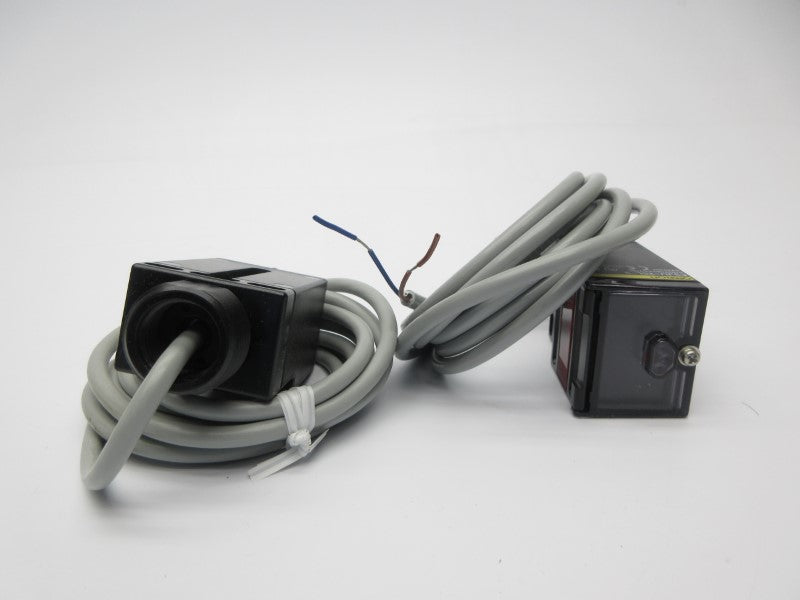 OMRON E3JU-25M4-3 24-240VAC NSMP