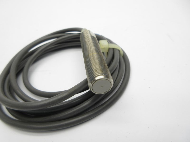 OMRON E2E2-X2B1 12-24VDC NSNP