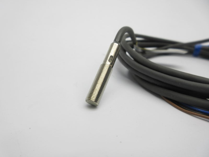 OMRON E2E-X1B1 NSNP