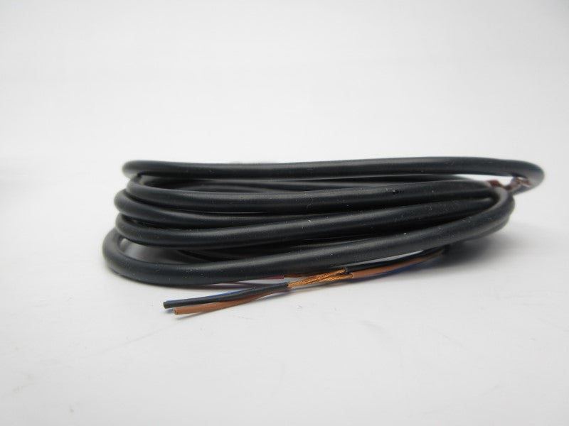 OMRON E3V3-R61 12-24VDC 2M NSMP