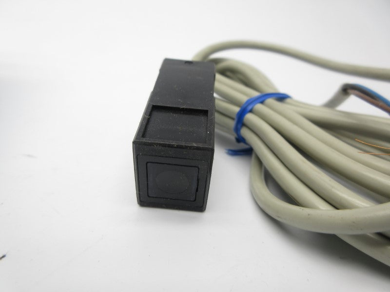 OMRON E3S-2DE4 12-24VDC NSMP