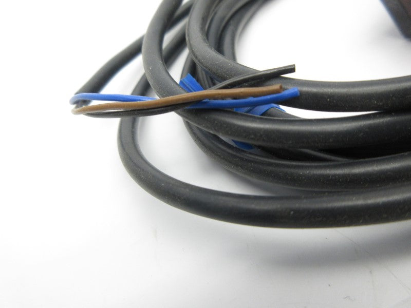OMRON E3S-AT11 10-30VDC (AS PICTURED) NSMP