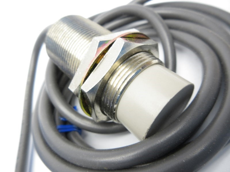 OMRON E2E2-X18MC1 12-24VDC NSMP