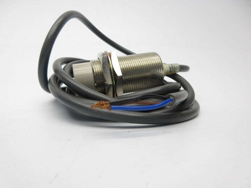 OMRON E2E2-X18MC1 12-24VDC NSMP