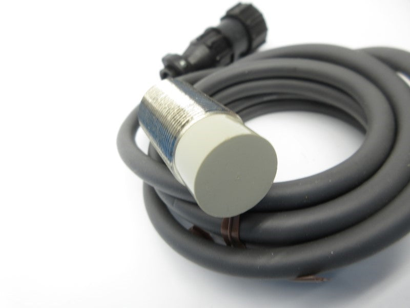 OMRON TL-X10MB1-GE 12-24VDC NSMP