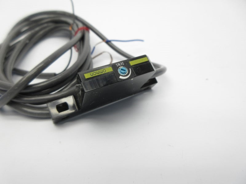 OMRON E3HF-DS5E1 12-24VDC NSMP