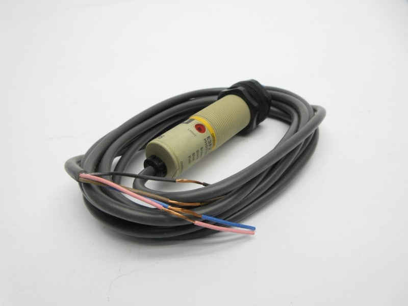 OMRON E3F2-3C4 10-30VDC NSMP
