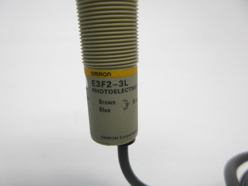 OMRON E3F2-3L 10-30VDC NSNP