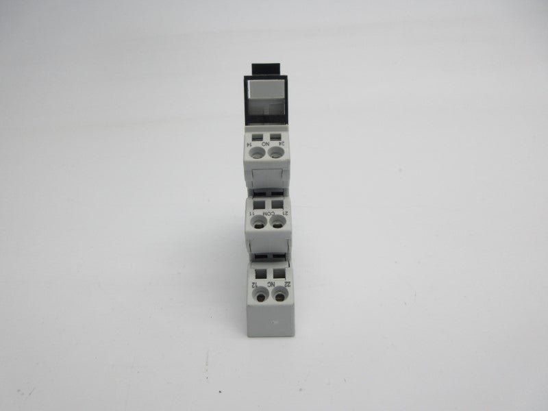 ALLEN BRADLEY 700-HLT22 SER. A 12/24V NSNP