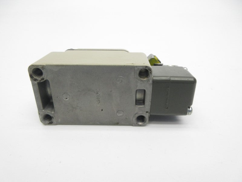 OMRON WLCL-N 250VAC 2A UNMP