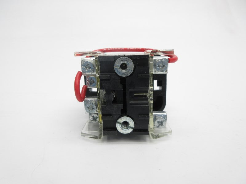 ALLEN BRADLEY 800T-QTH24B SER. T 24VAC/DC (WH) NSMP