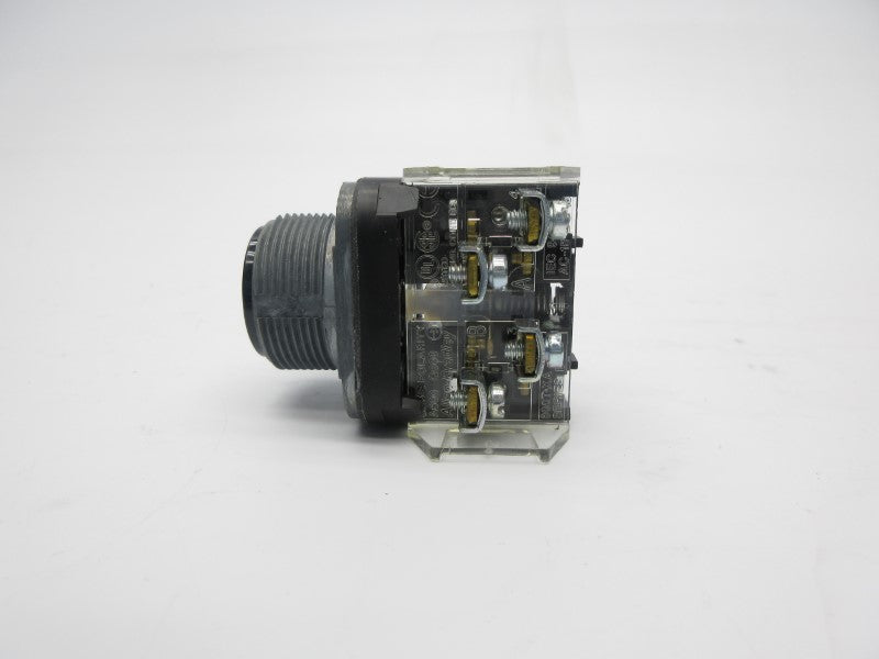 ALLEN BRADLEY 800T-A8A SER. B NSNP