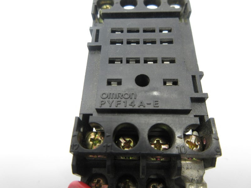 OMRON PYF14A-E 250V 5A (AS PICTURED) UNMP