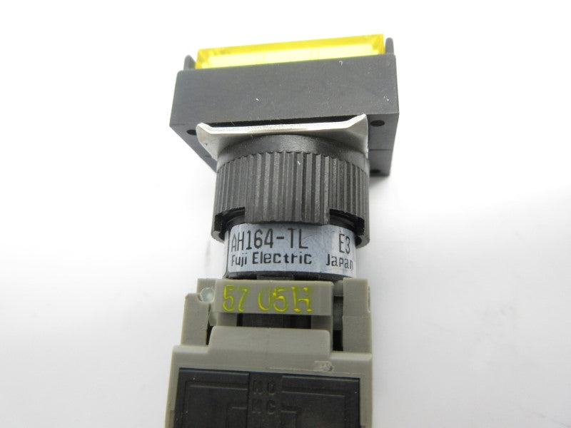 FUJI ELECTRIC AH164-TLYE3 250VAC 5A UNMP