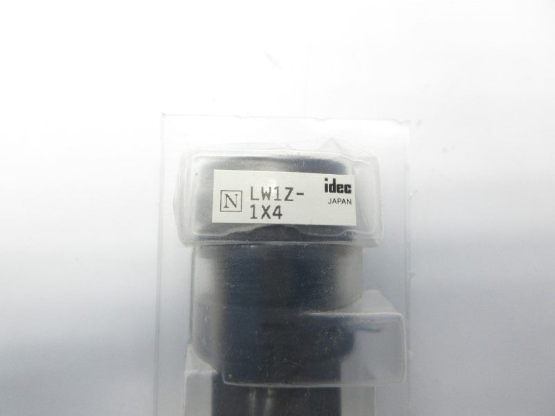 IDEC LW1Z-1X4 NSMP