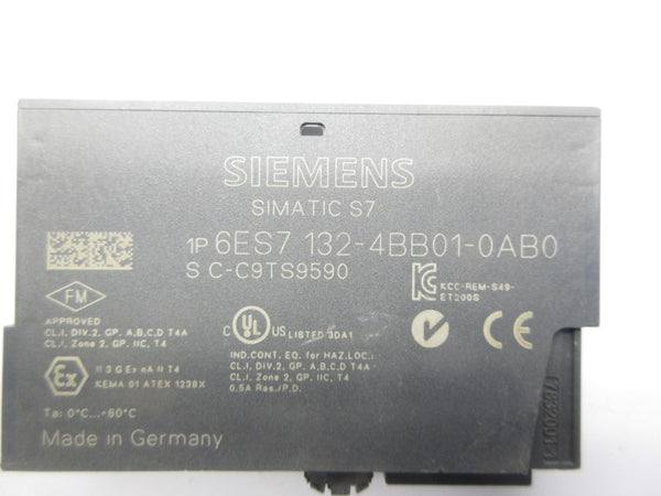 SIEMENS 6ES7132-4BB01-0AB0 24VDC 0.5A UNMP