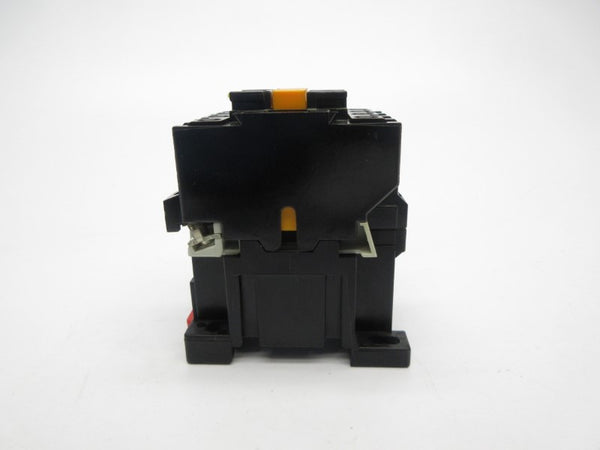 TELEMECANIQUE CA2-DN131-A65 110/120V NSNP