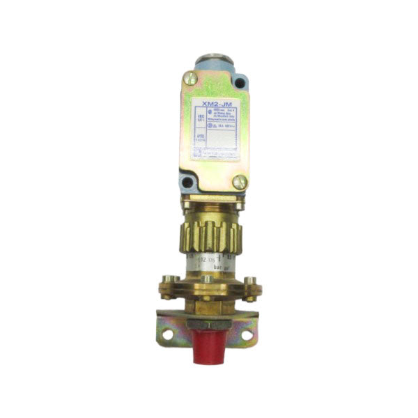 TELEMECANIQUE XM2-JM012 500V 10A NSNP