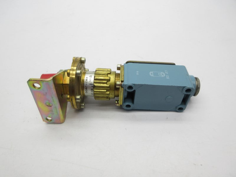 TELEMECANIQUE XM2-JM012 500V 10A NSNP
